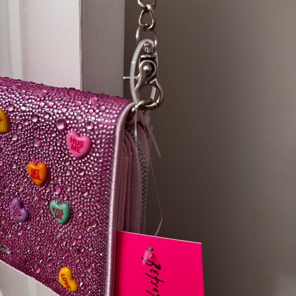 NWT💕V DAY! Betsey Johnson Candy Conversation Heart Crossbody removable strap - Picture 5 of 11